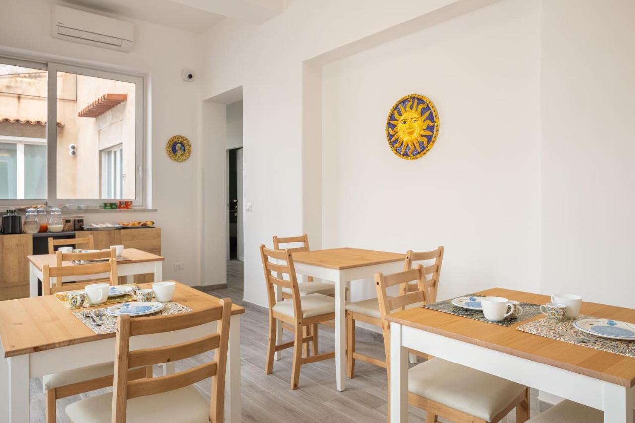 Le Cinque Stanze Palermo Room&Breakfast Exterior photo